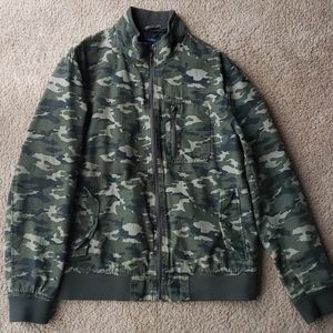 #28 - American Rag Men's Cam Jacket, Size L